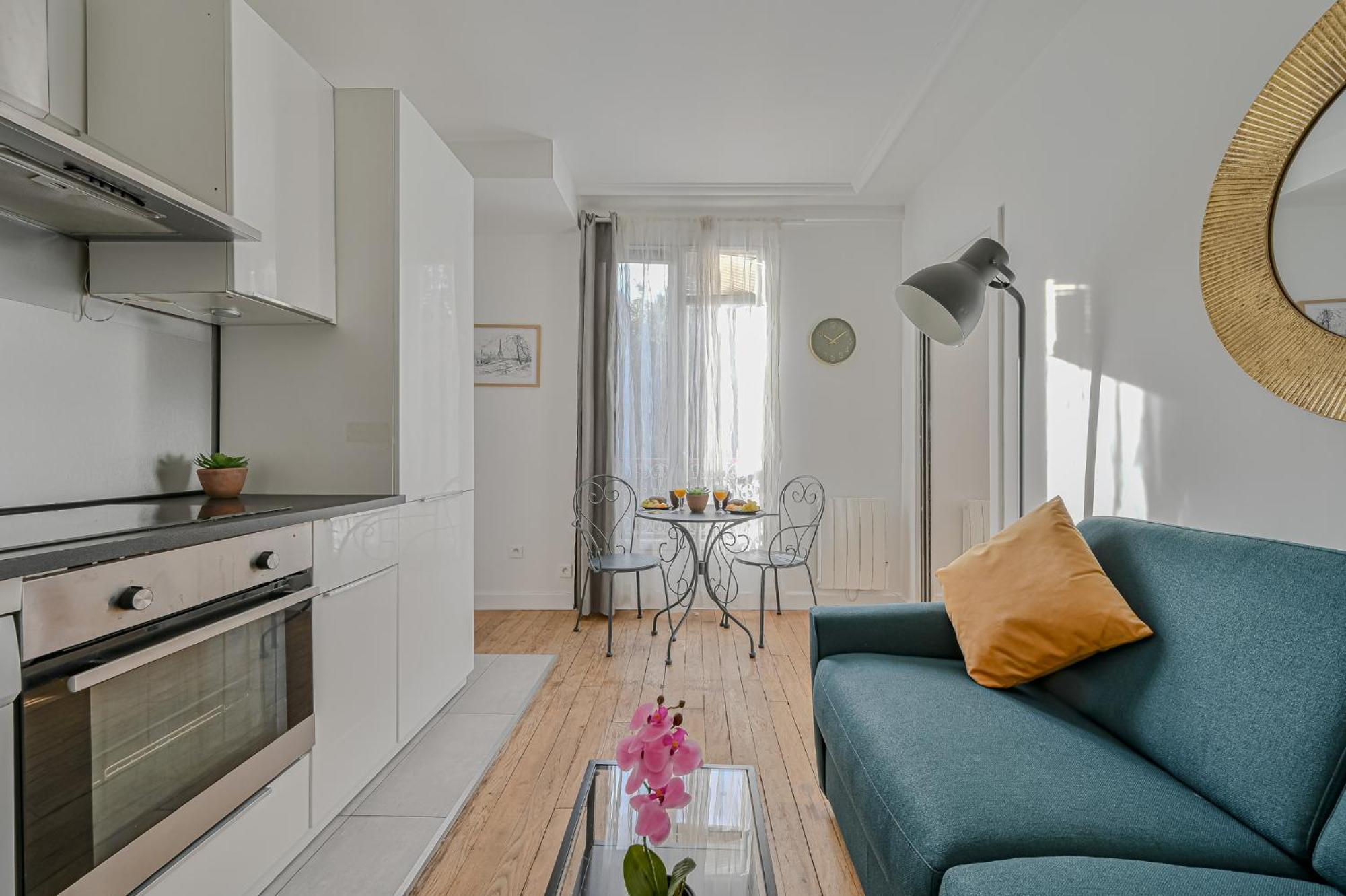 Le Poetique Niche Au Pied Du Sacre-Coeur Apartment Париж Екстериор снимка