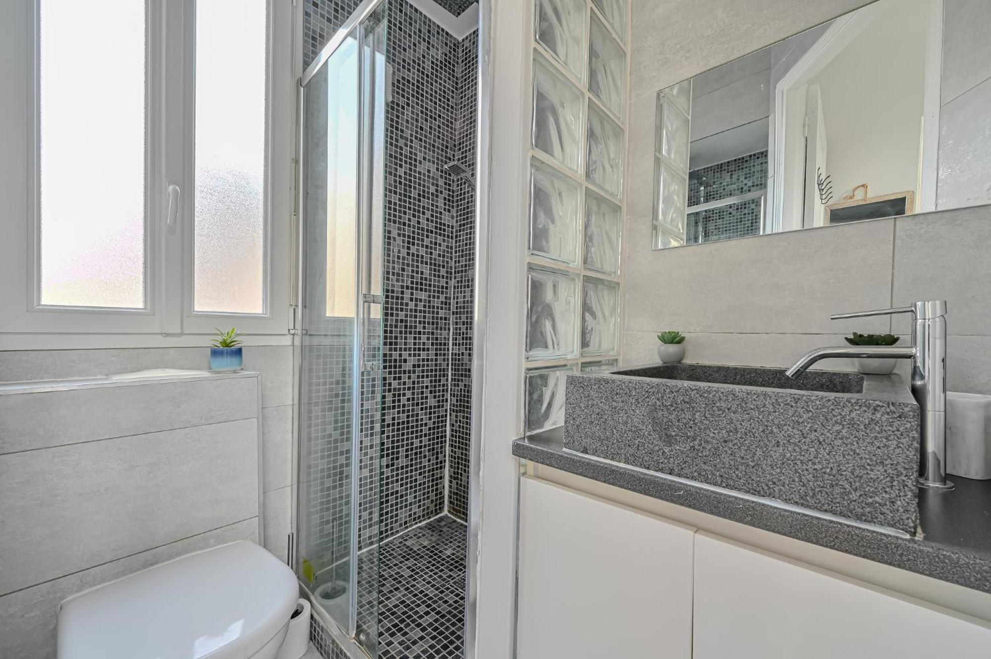 Le Poetique Niche Au Pied Du Sacre-Coeur Apartment Париж Екстериор снимка