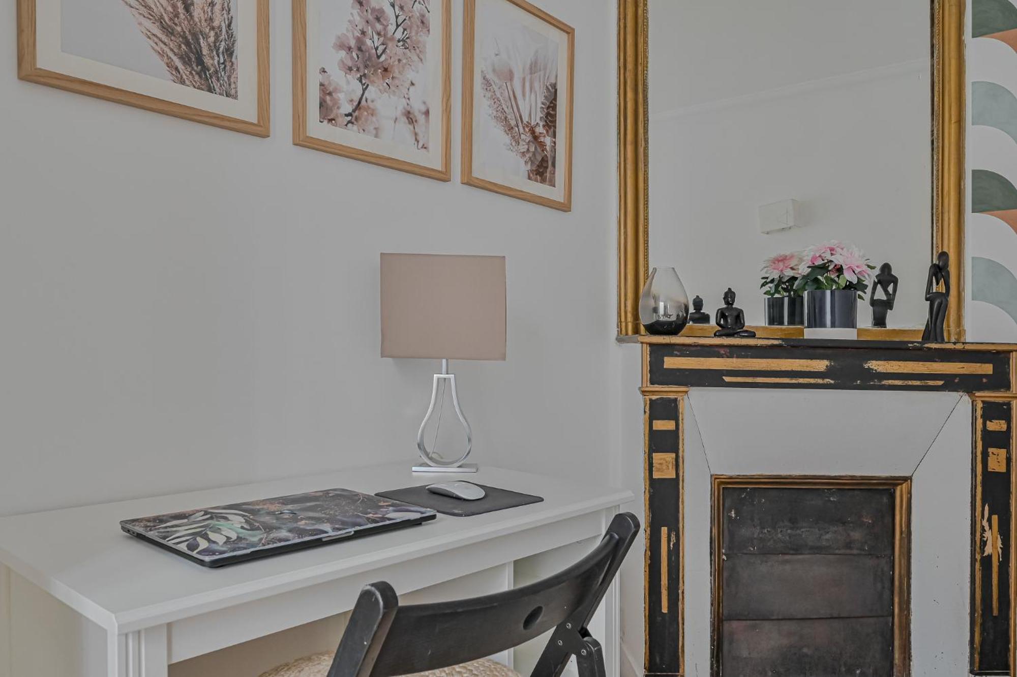 Le Poetique Niche Au Pied Du Sacre-Coeur Apartment Париж Екстериор снимка